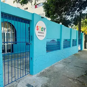 Quarto em Acomodações Particulares - - Casa Compartilhada, Recife